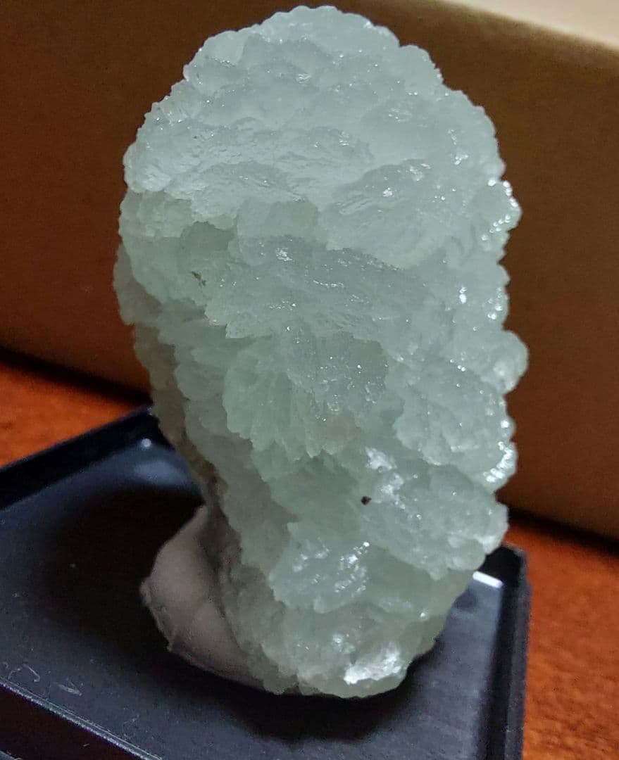 ヘミモルファイト 異極鉱 雲南省 鉱物標本 原石 3cm×3cm×4.8cm