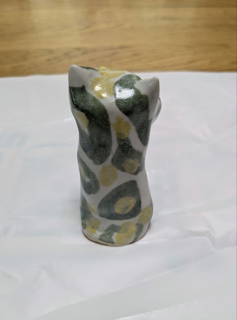 猫の陶器　岡山富男