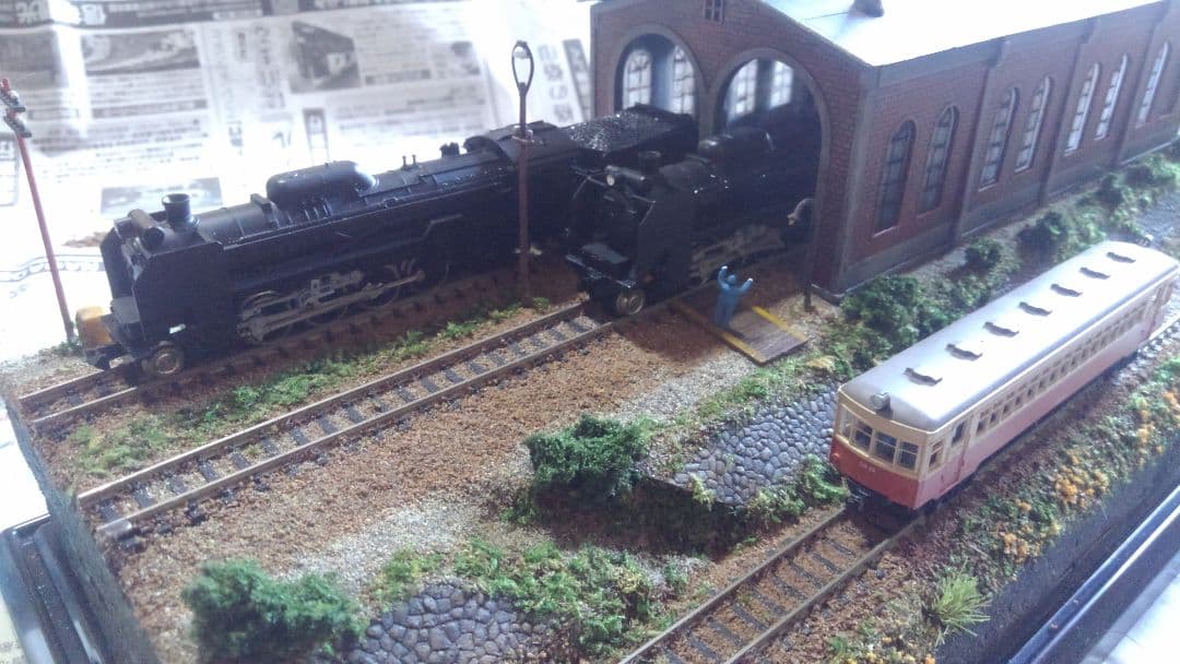 専用出品❗️✨HG仕上げ✨レンガ造り機関庫展示用ケース付き✨３線仕様❗