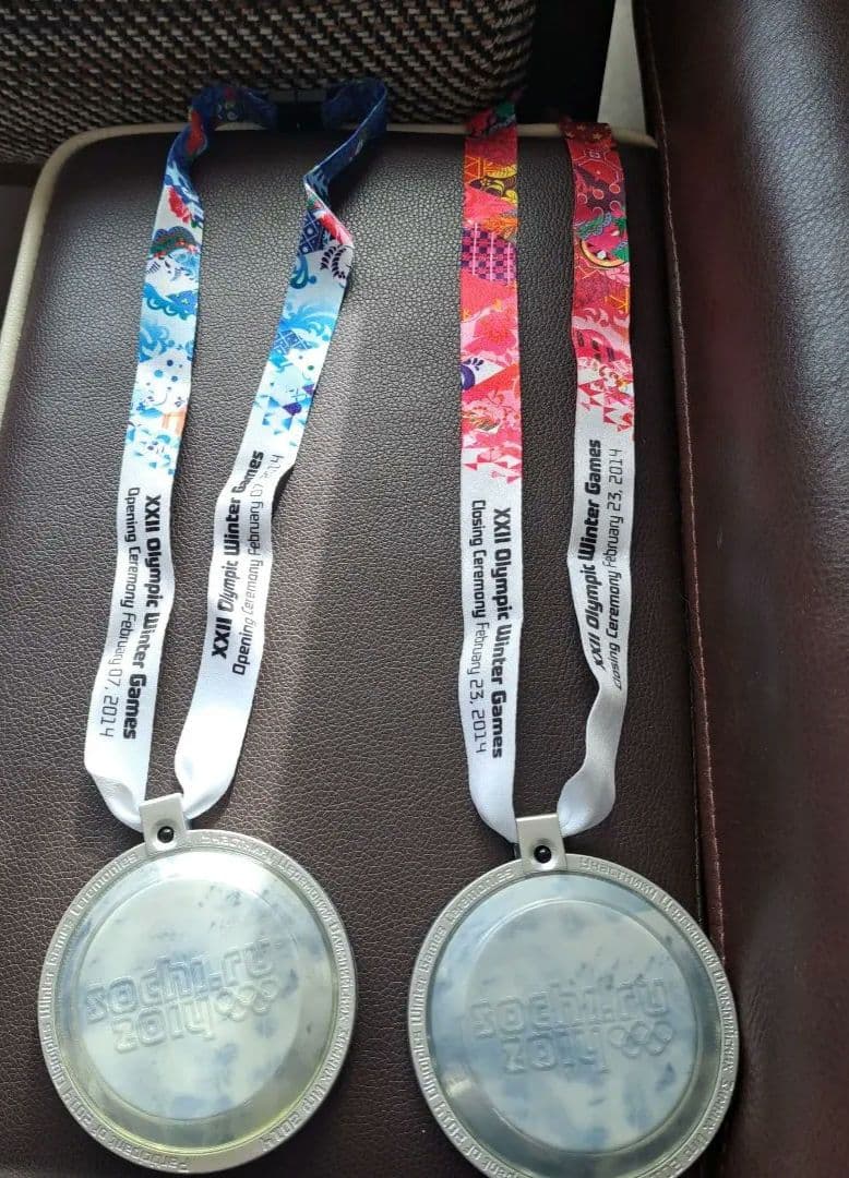 ソチオリンピック 2014 オープニングセレモニー記念 非売品 メダル
