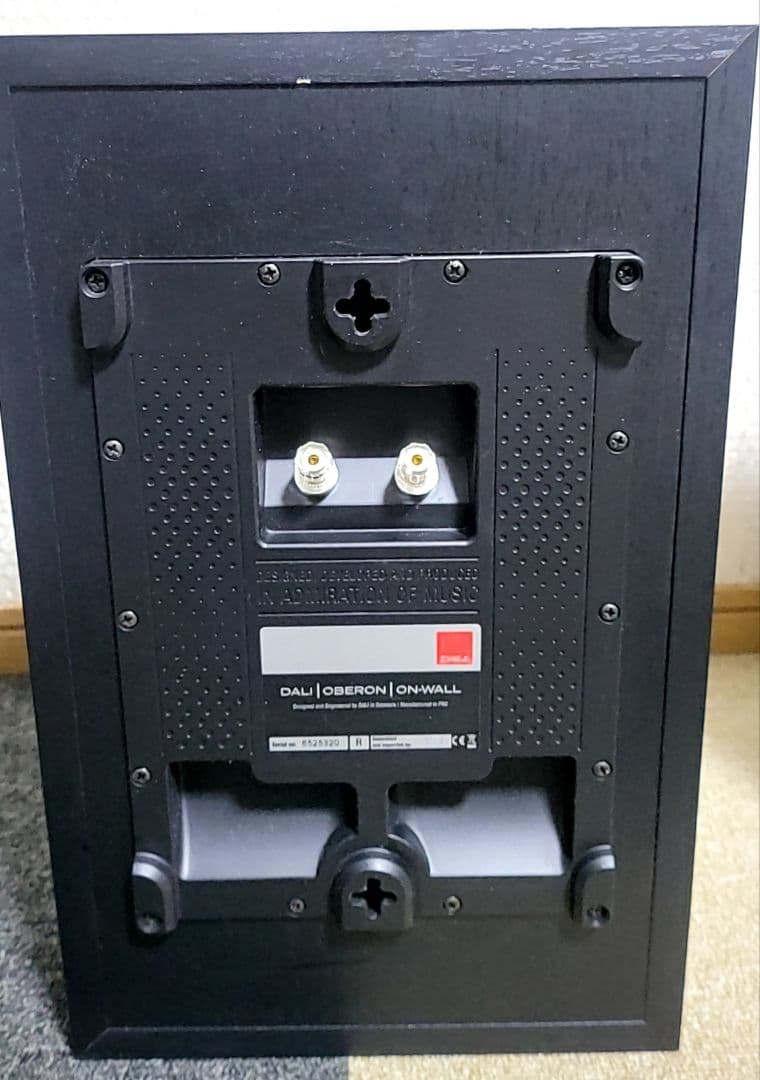 DALI　OBERON ONWALL BA 2台1組　 ４台2組　用相談可