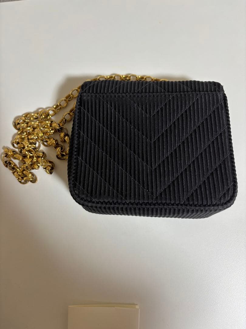 CHANEL ブラック コーデュロイ パーティーバッグ