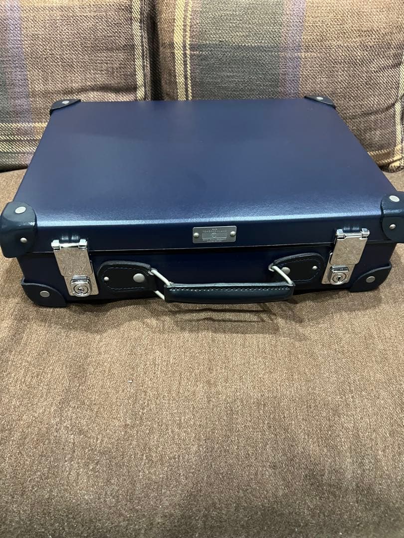 グローブトロッター×トゥモローランド アタッシュケース