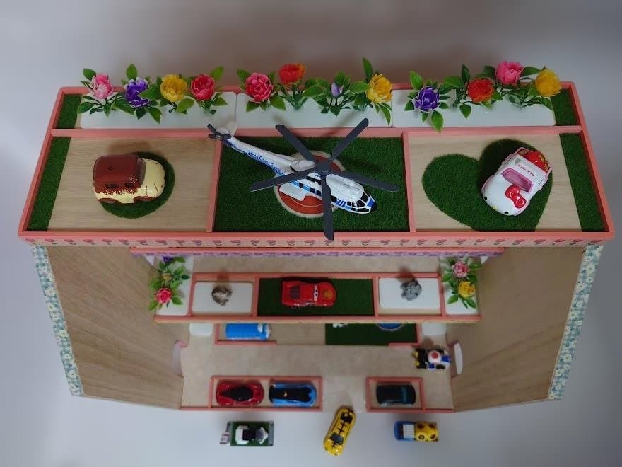 トミカ木製手作り駐車場（スモ－ルピンク）SP02