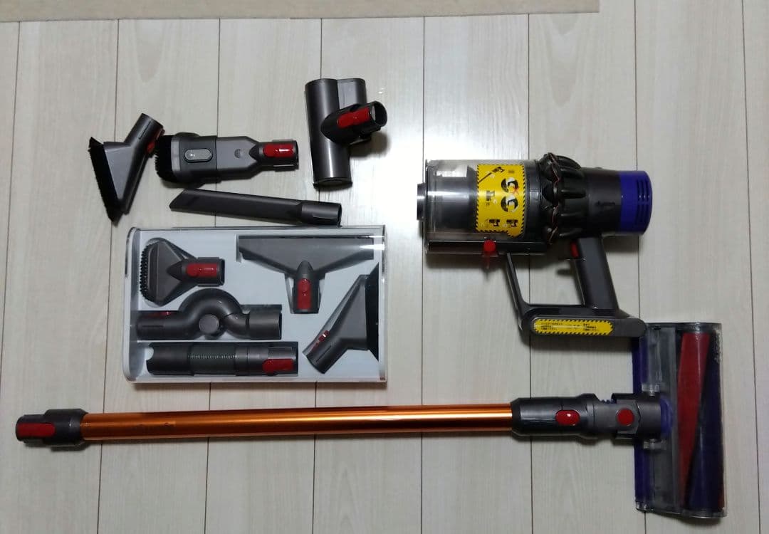 Dyson v10 sv12 各種アタッチメント付き ジャンク品
