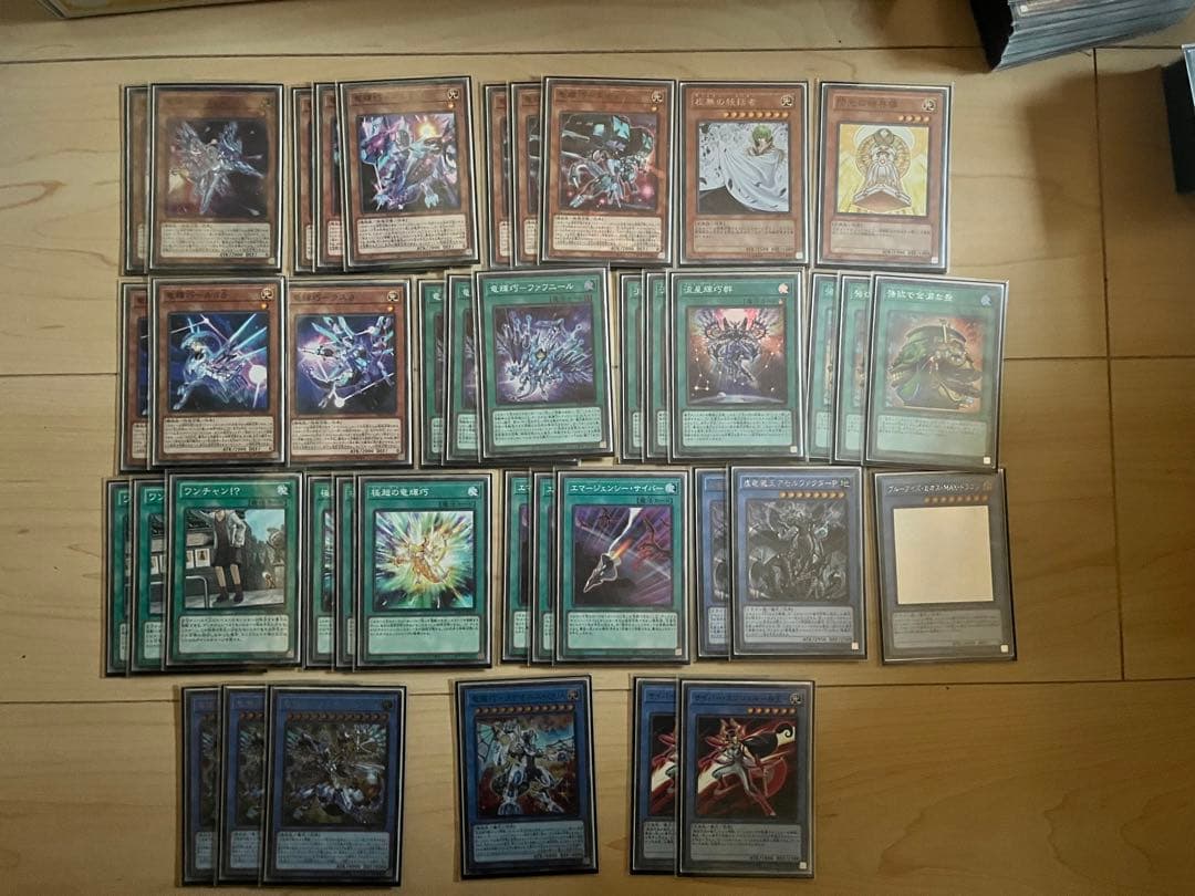 遊戯王　引退品まとめ売り　デッキ　スリーブ等