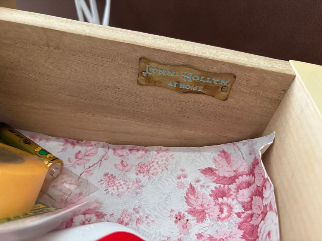 リンホーリン♡リボン木製ナイトテーブル レア イマン 姫家具 週末セール中