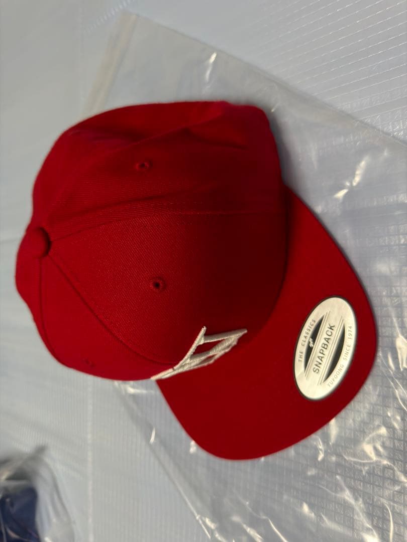 The BONEZ 未使用ロゴキャップ　レッド