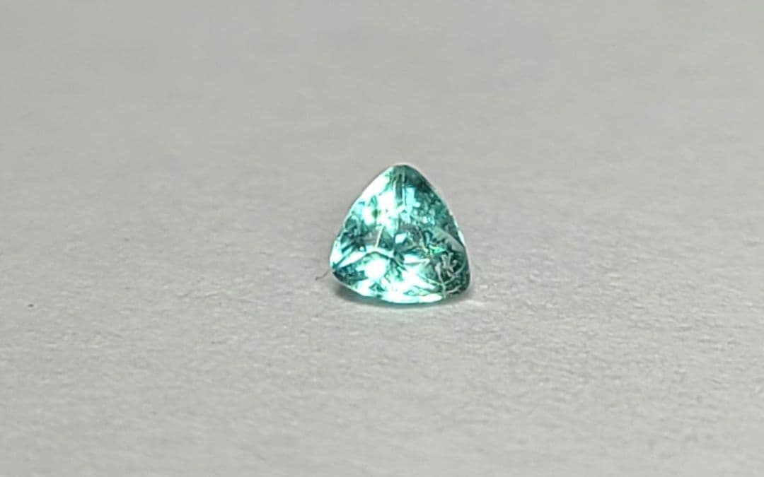 ピカピカネオン!!★ブラジルバターリャパライバトルマリン★オーダー受付中