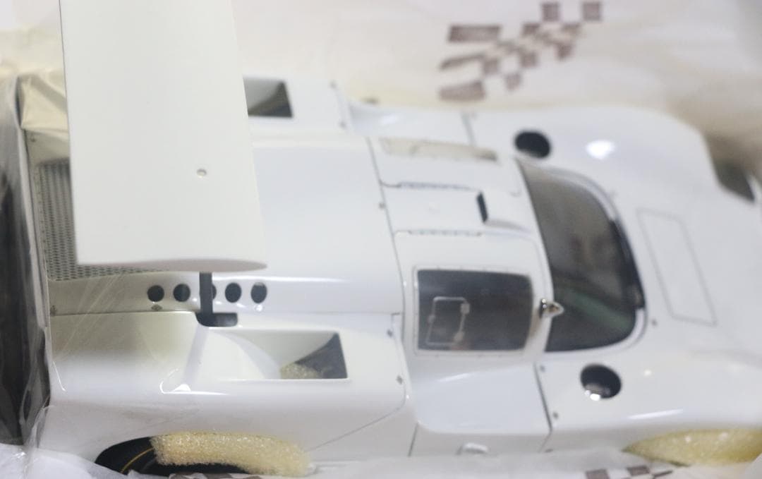 超貴重　Exoto １/１８ シャパラル２Ｆ　ハイウィング１９６７　中古品