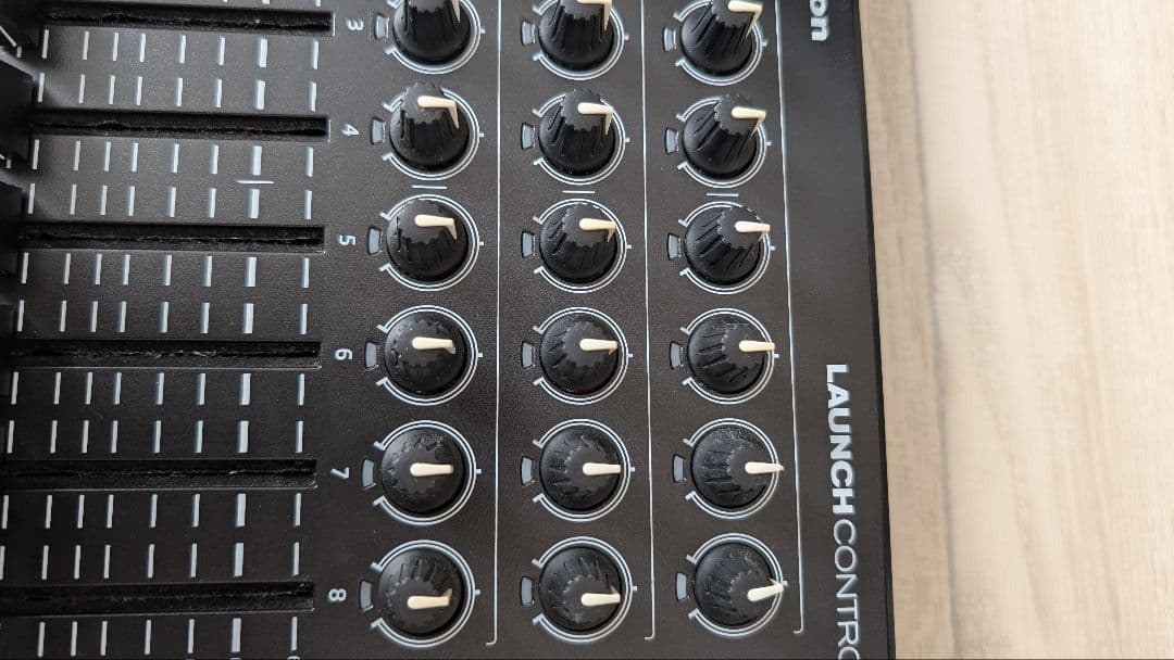 DJ機材 Novation Launch Control XL MK2