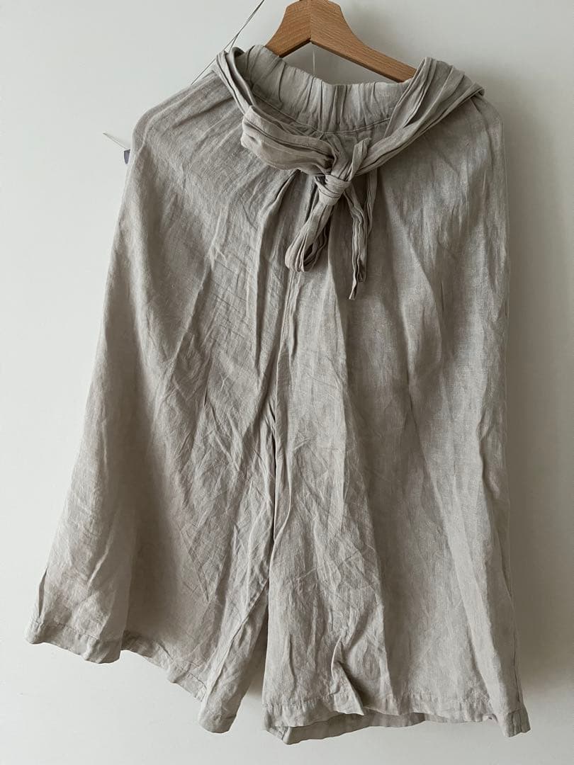 cosmic wonder floral pattern リネン 薄灰色