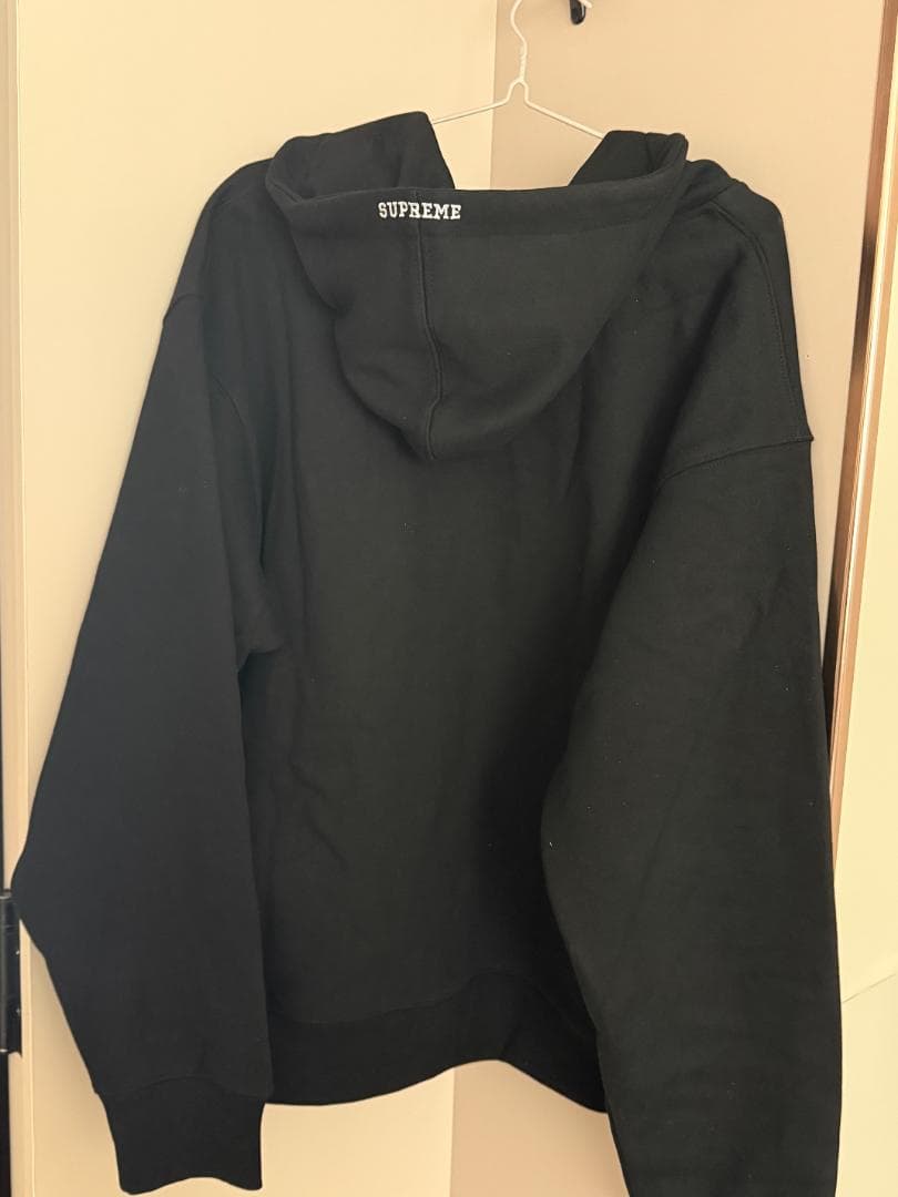 Sロゴパーカー　Lサイズ