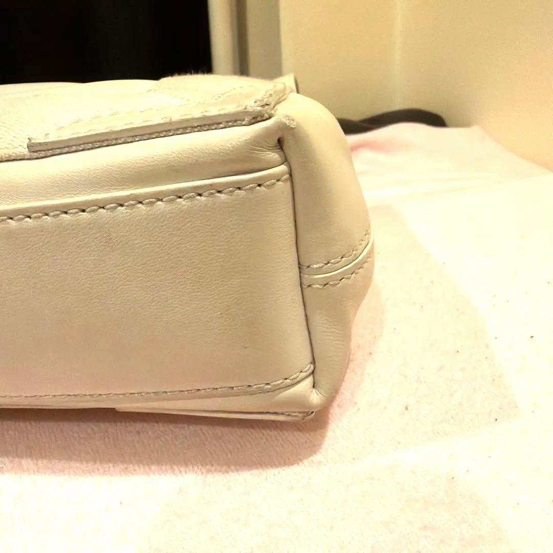 BALENCIAGA ネイビーカバスS クリームホワイト　バレンシアガ バッグ