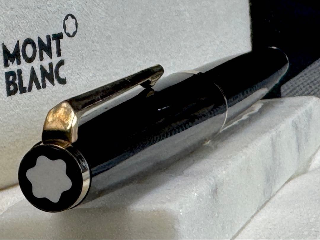 【極美品】モンブラン NO 121 万年筆 ペン先18K ブラック 太字