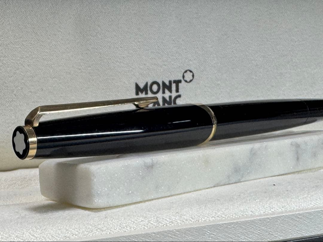 【極美品】モンブラン NO 121 万年筆 ペン先18K ブラック 太字