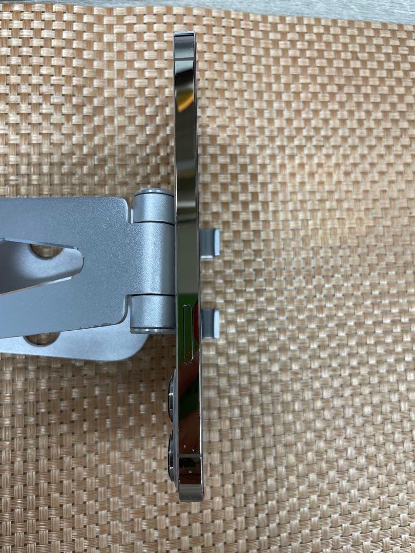 iPhone 13 Pro Max 1TB ゴールドSIMフリー【4864】