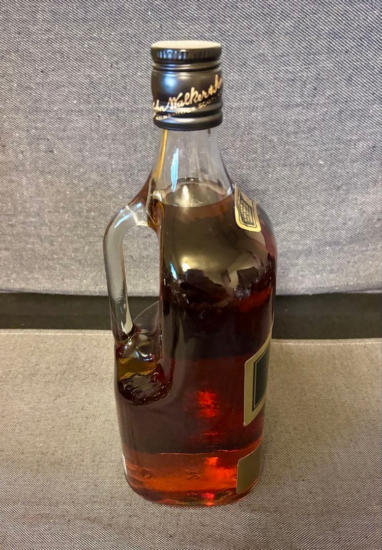 ジョニーウォーカー ブラックラベル　2リットル特大ボトル　未開封　ウイスキー古酒