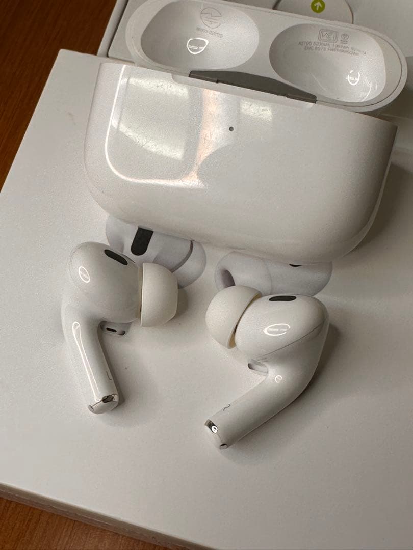 【正規品】AirPods Pro 第2世代 MQD83J/A M6QWP