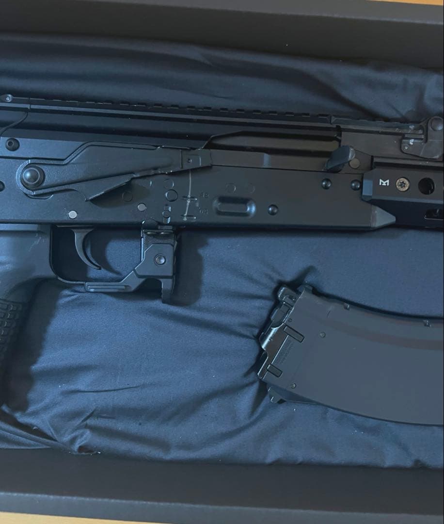 東京マルイ　AKX アサルトライフル　ガスブローバック　ガスガン　マガジン2個