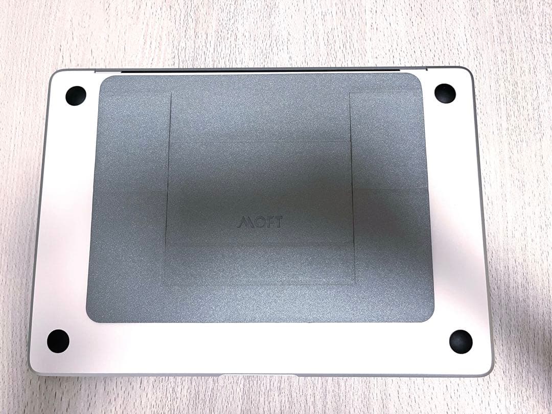 MacBook Air 2020 M1 / 1TB / 16GB / 13インチ