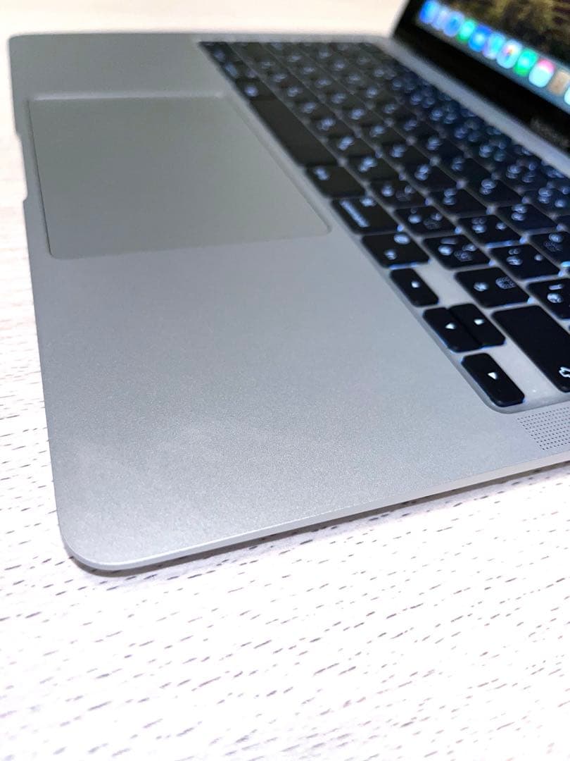 MacBook Air 2020 M1 / 1TB / 16GB / 13インチ