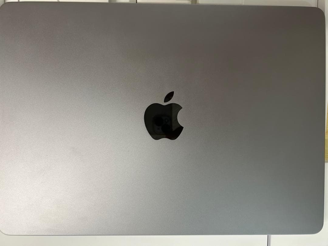 MacBook Air (M2, 2022) 本体 256GB 電池100％