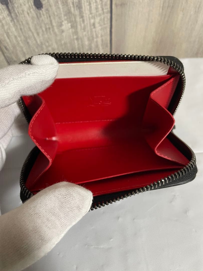 Christian Louboutinケース 黒 レザー スタッズ