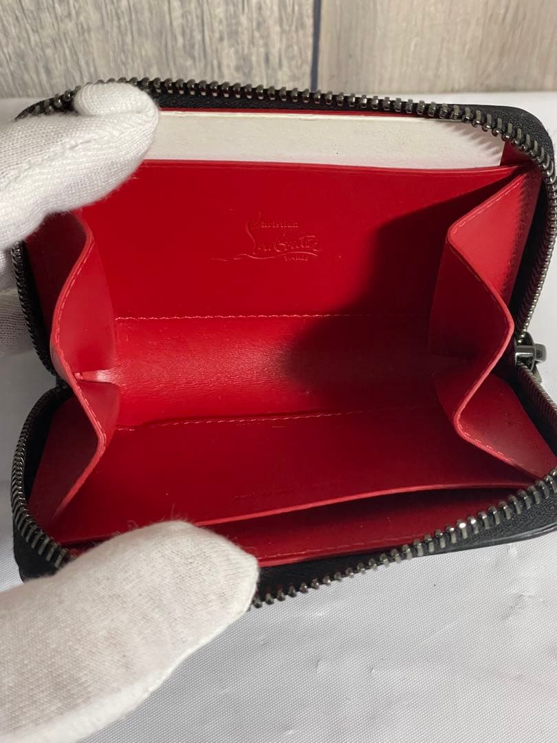 Christian Louboutinケース 黒 レザー スタッズ