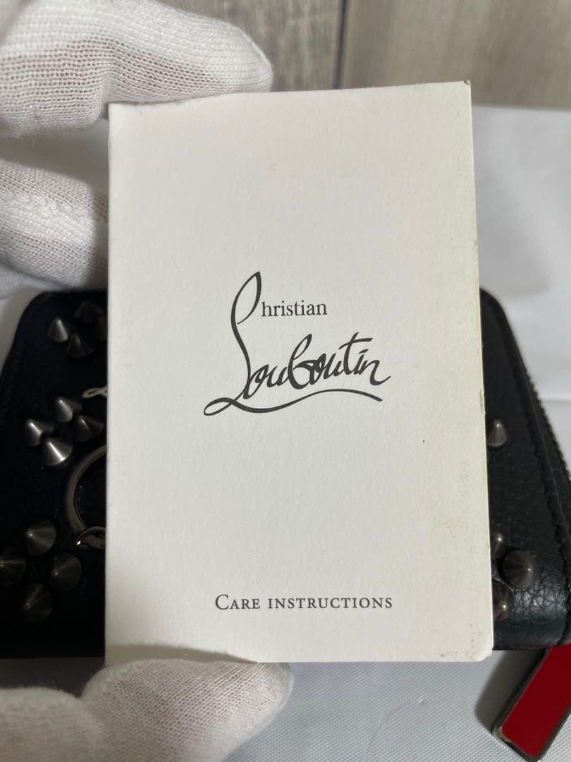Christian Louboutinケース 黒 レザー スタッズ