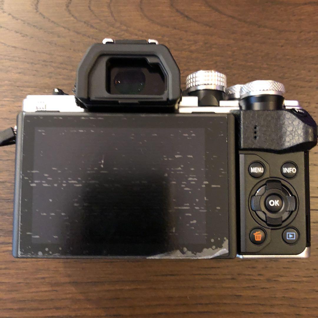 OM-D E-M10 Mark II EZダブルズームキット　シルバー