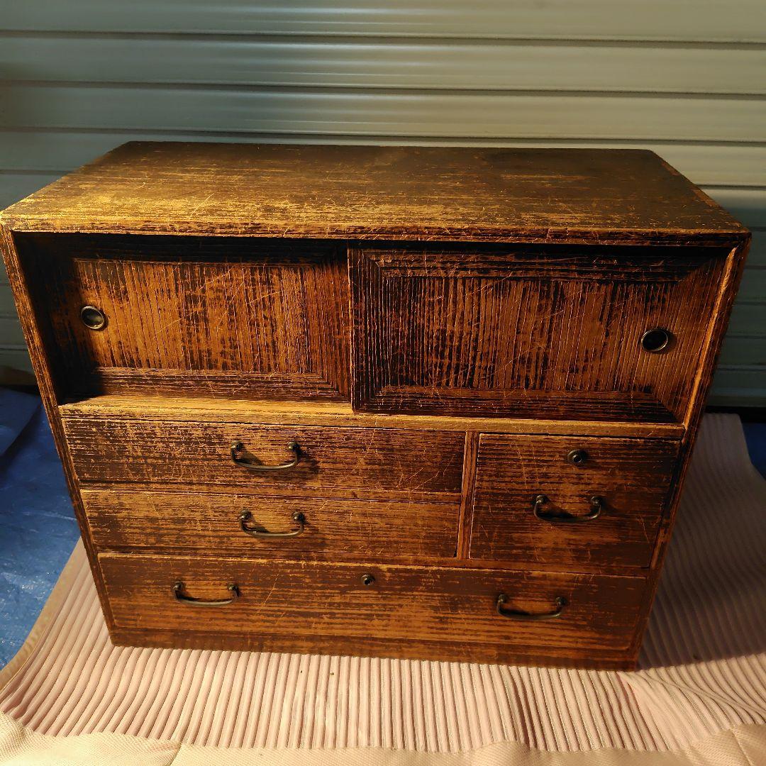桐製タンス、昭和初期 のアンティークです。