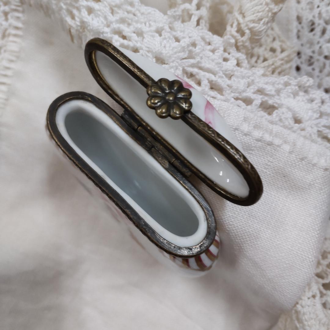 リモージュ　風　ピルケース　陶器　ヒンジボックス　アンティーク風