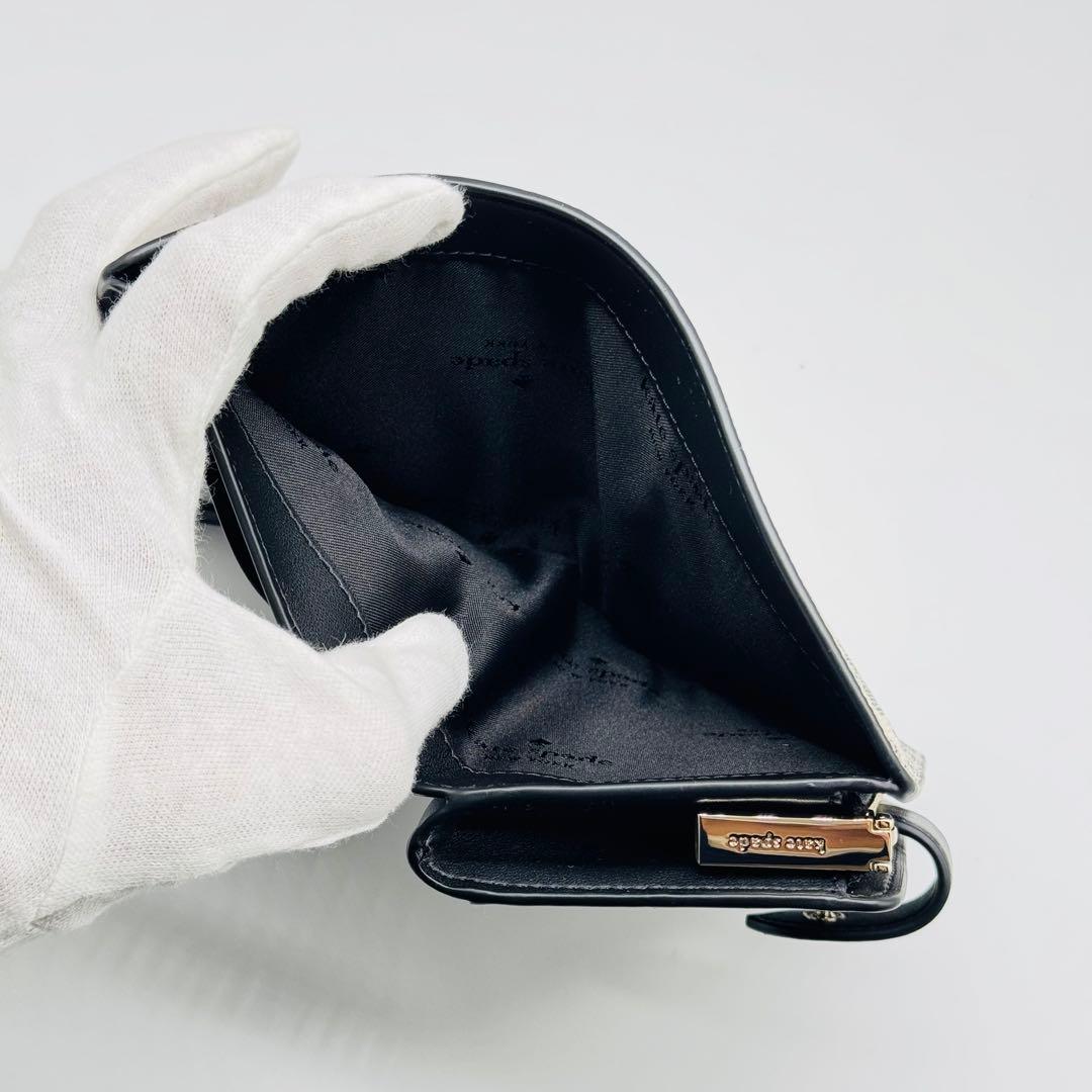 新品ケイトスペードスペード フラワーキャンバスミディアムコンパクトウォレット