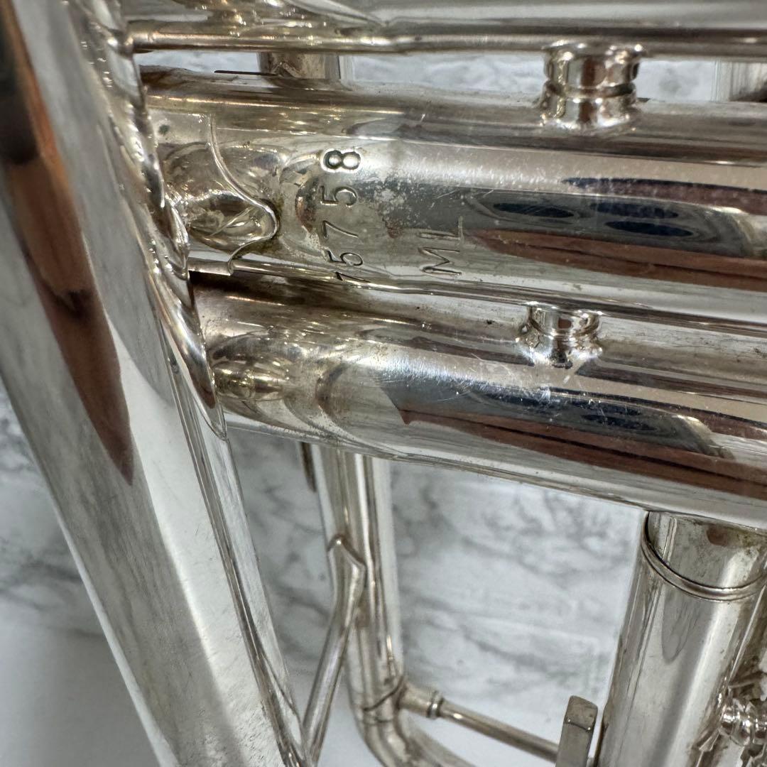 Bach バック　トランペット　TR-300 マウスピースミュート付き　管内洗浄