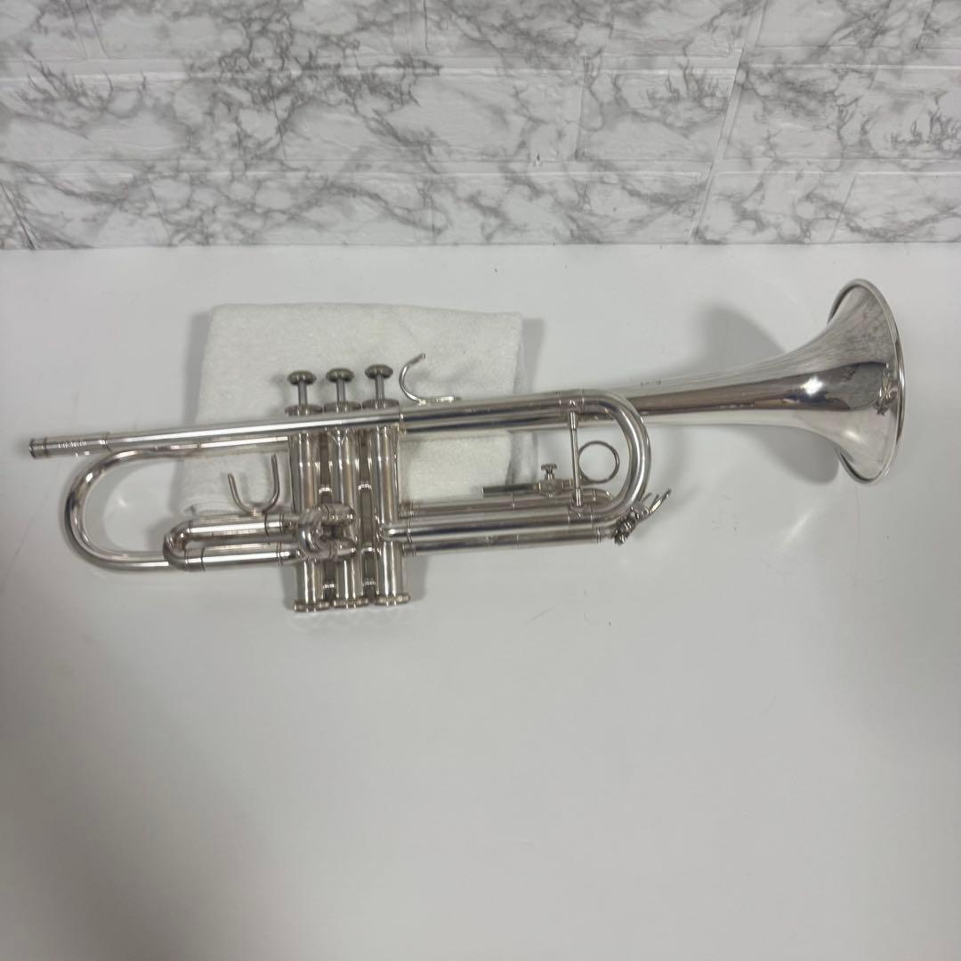 Bach バック　トランペット　TR-300 マウスピースミュート付き　管内洗浄
