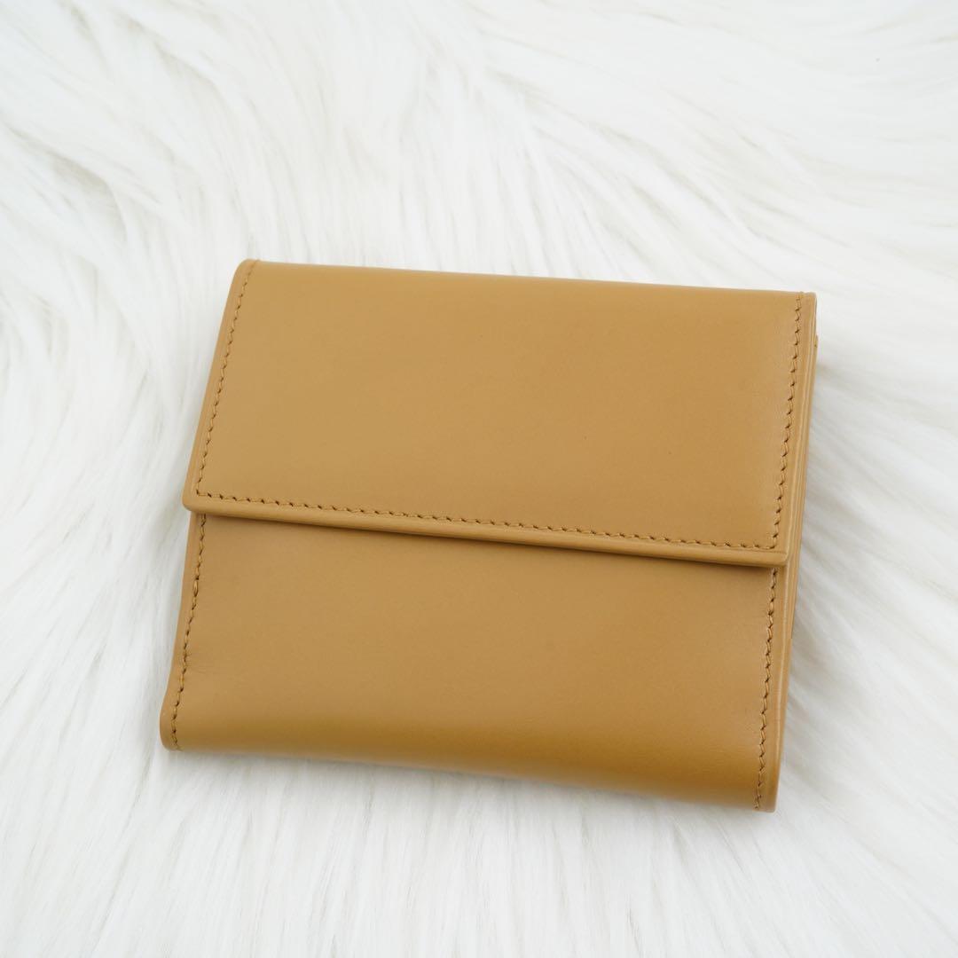 未使用品　箱付き　GUCCI グッチ　折り財布　レザー　シルバー金具　キャメル