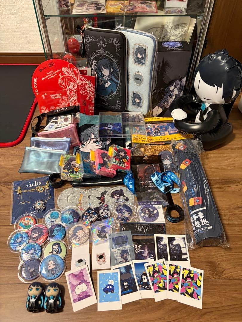 Ado 缶バッジ アクリルキーホールダー 特典 グッズ まとめ