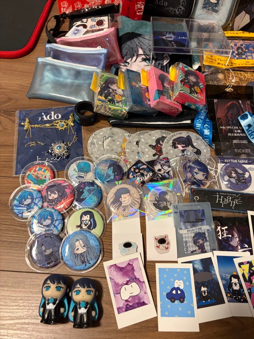 Ado 缶バッジ アクリルキーホールダー 特典 グッズ まとめ