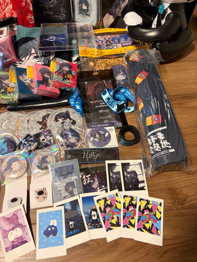 Ado 缶バッジ アクリルキーホールダー 特典 グッズ まとめ