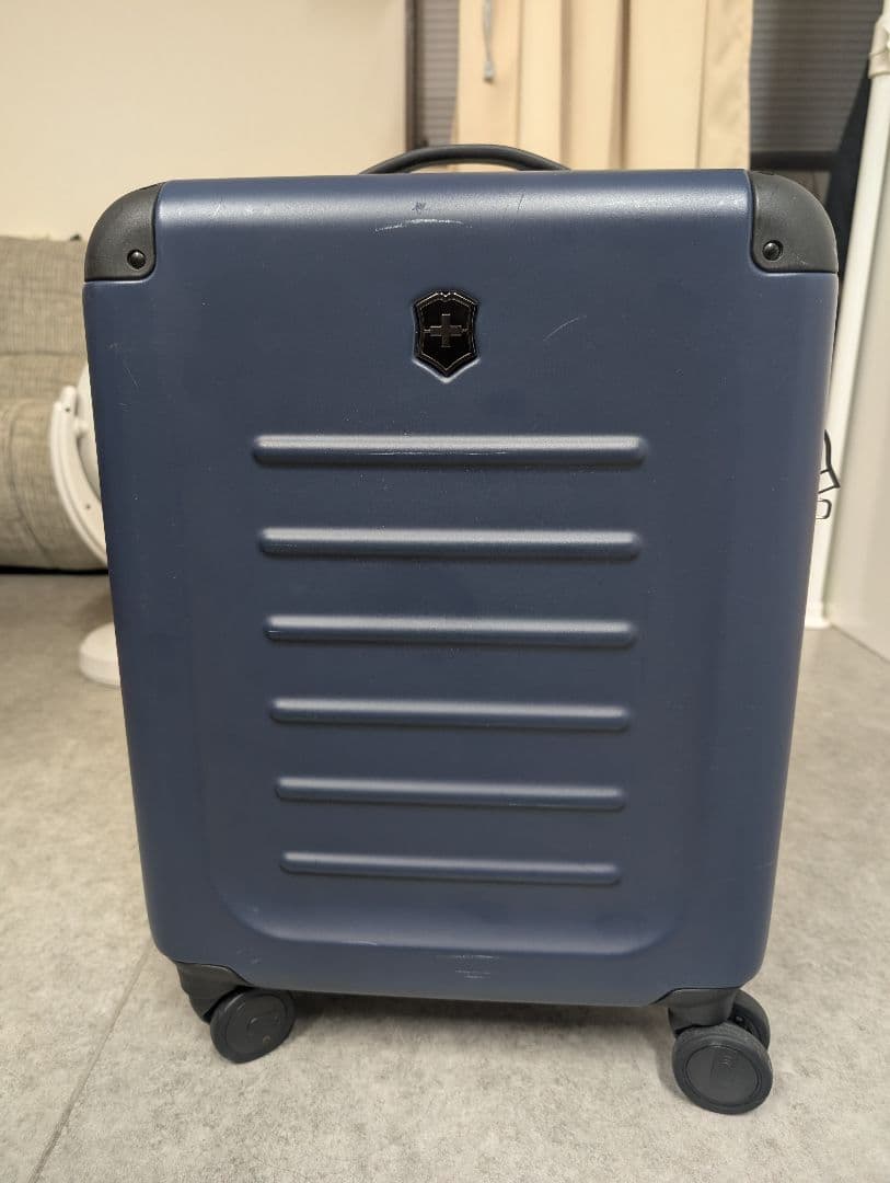 Victorinox ネイビー キャリーケース 2.8kg