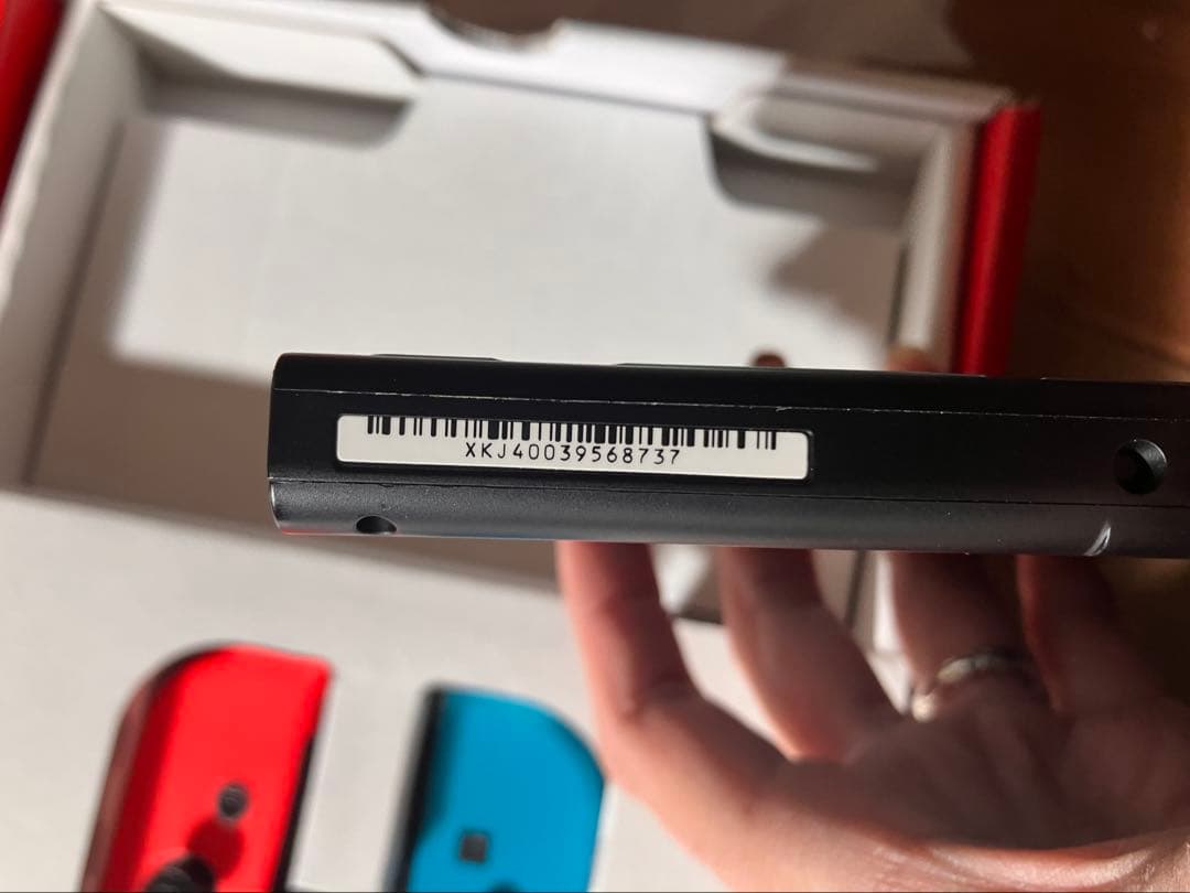 Nintendo Switch 本体　バッテリー強化版