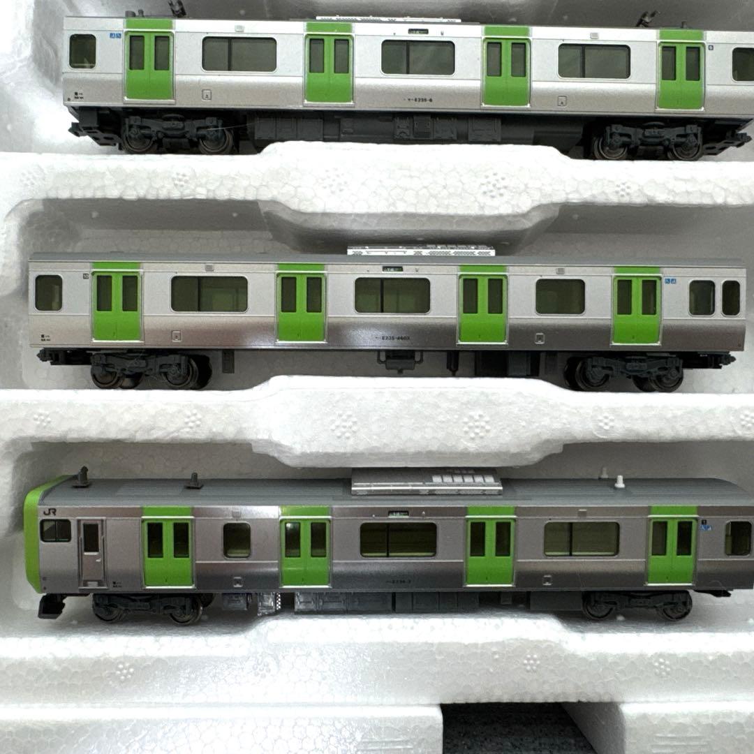 KATO Nゲージ スターターセット E235系 山手線 10-030入門セット