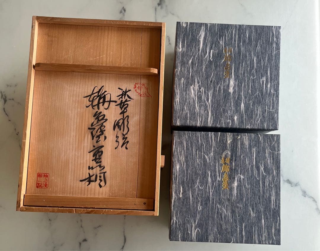 輪島塗　金箔花柄4段重箱 木箱付き