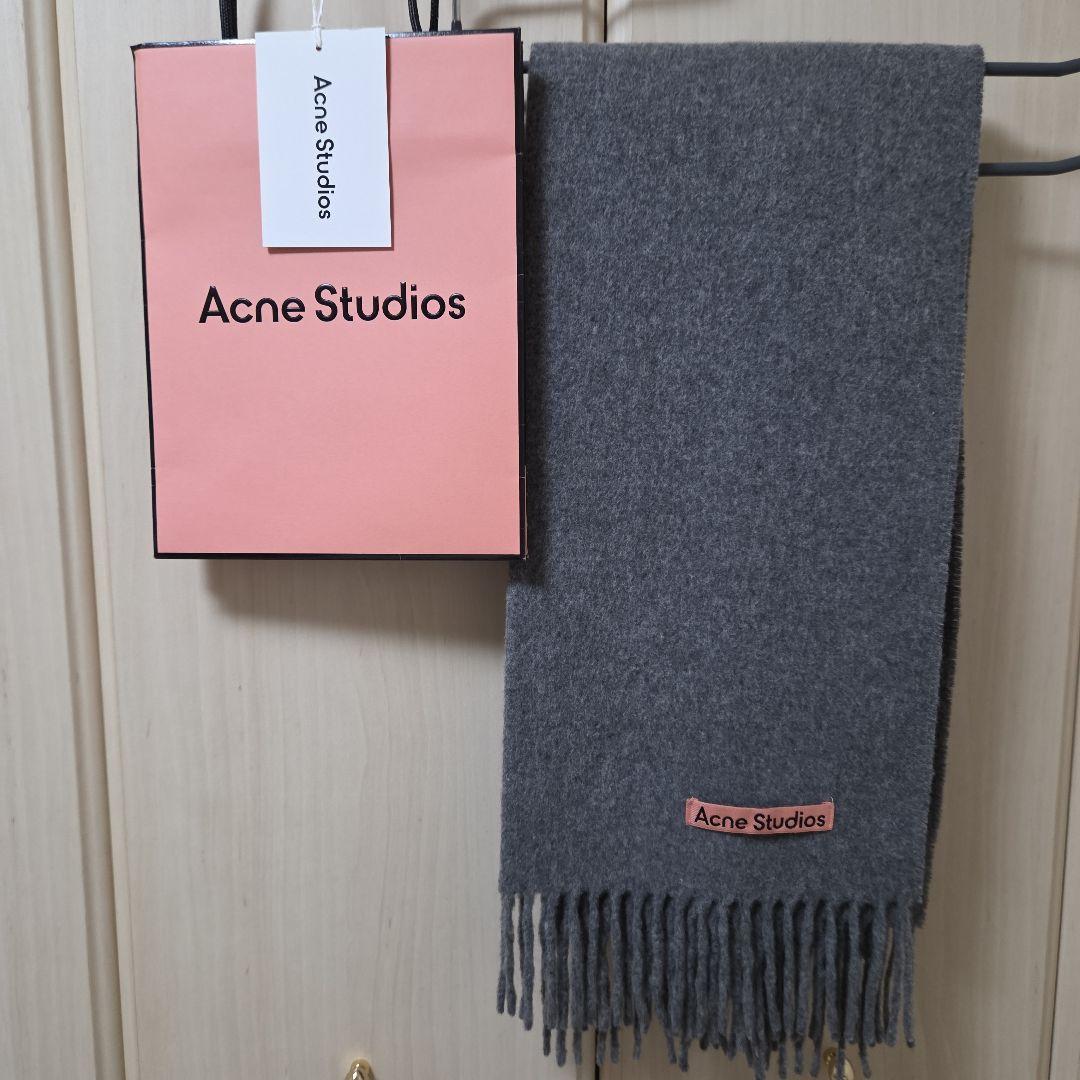 Acne Studios 美品グレー マフラー 　タグ&ショッパー付き