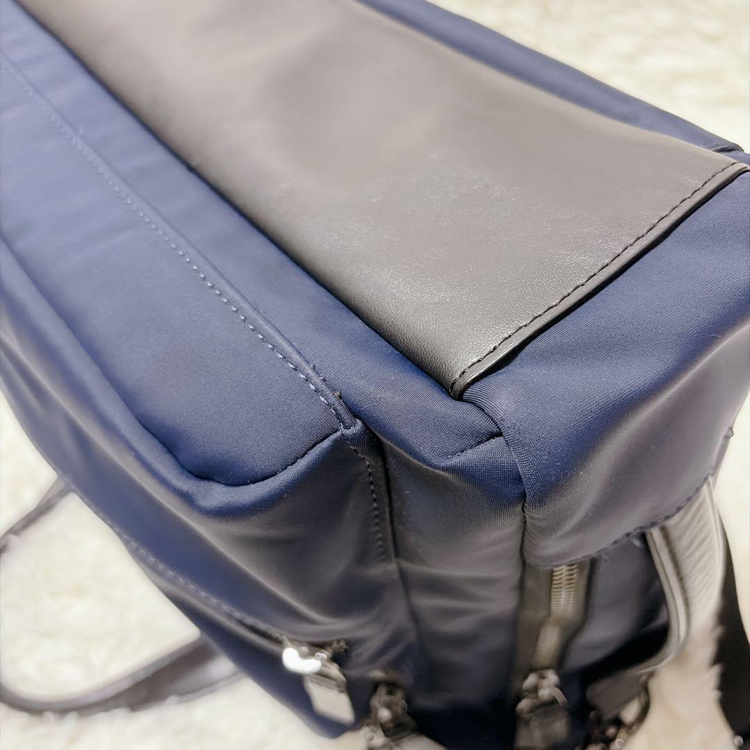 TUMIビジネスバックHarrisonサニーコンバーチブル・ブリーフ