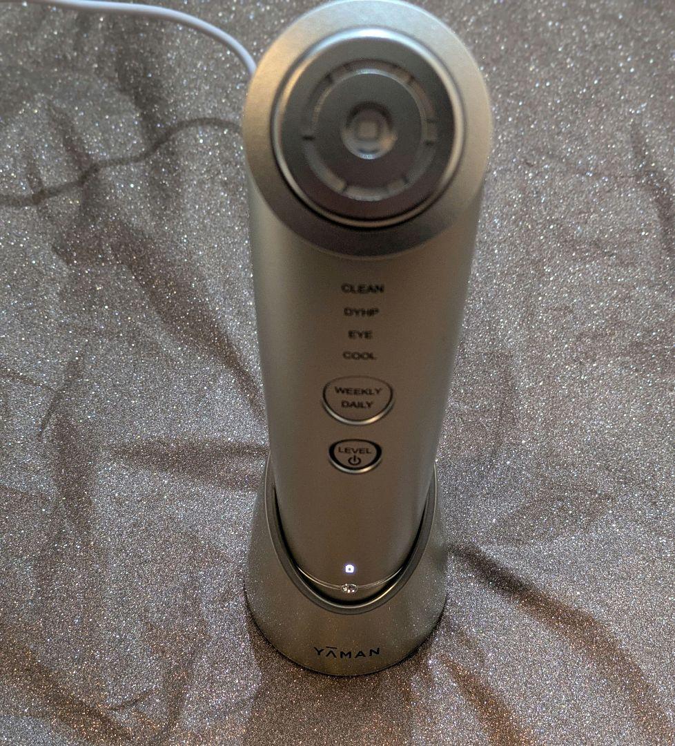 新品未使用　保証つき　YAMAN フォトプラスシャイニーネオ　YJFM18N