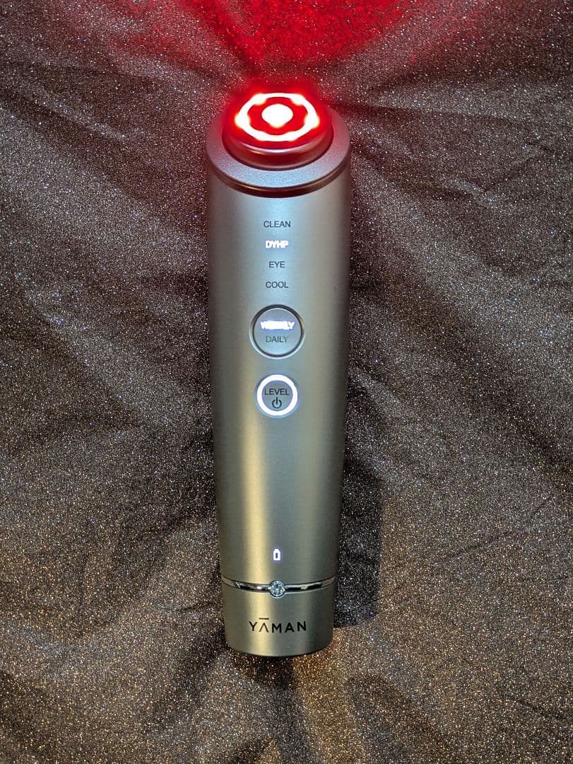 新品未使用　保証つき　YAMAN フォトプラスシャイニーネオ　YJFM18N