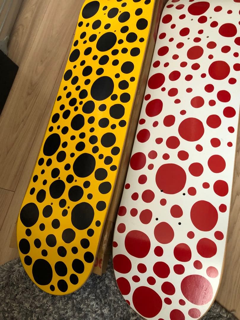 MOMA別注草間弥生スケードボード2種セット