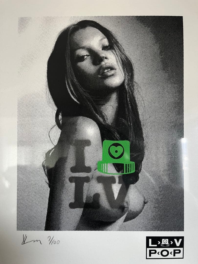 ケイト・モス　 額付き 　KATE MOSS 　LV POP